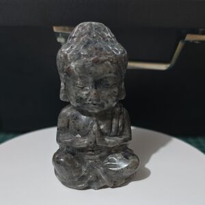 UV reactive yooperlite Buddha carving